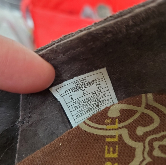 Expresso Brown Suede Merrell Comfort, slip on, new, never worn. - Picture 7 of 7